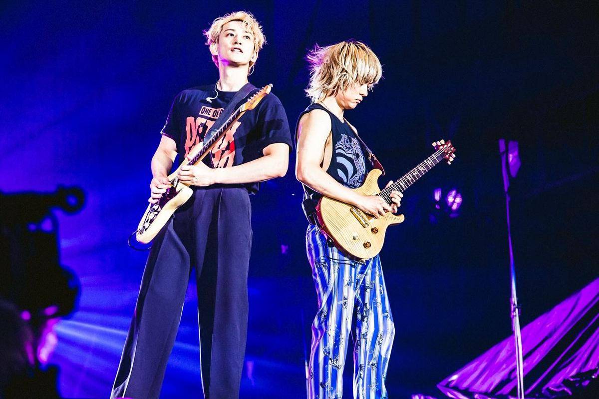 TENBLANK duet dengan ONE OK ROCK