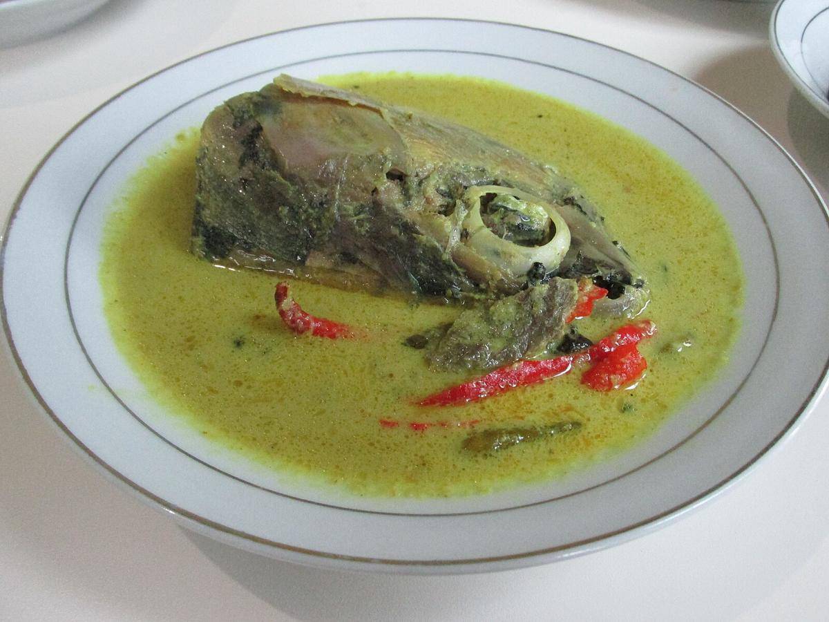 ilustrasi gulai kepala ikan