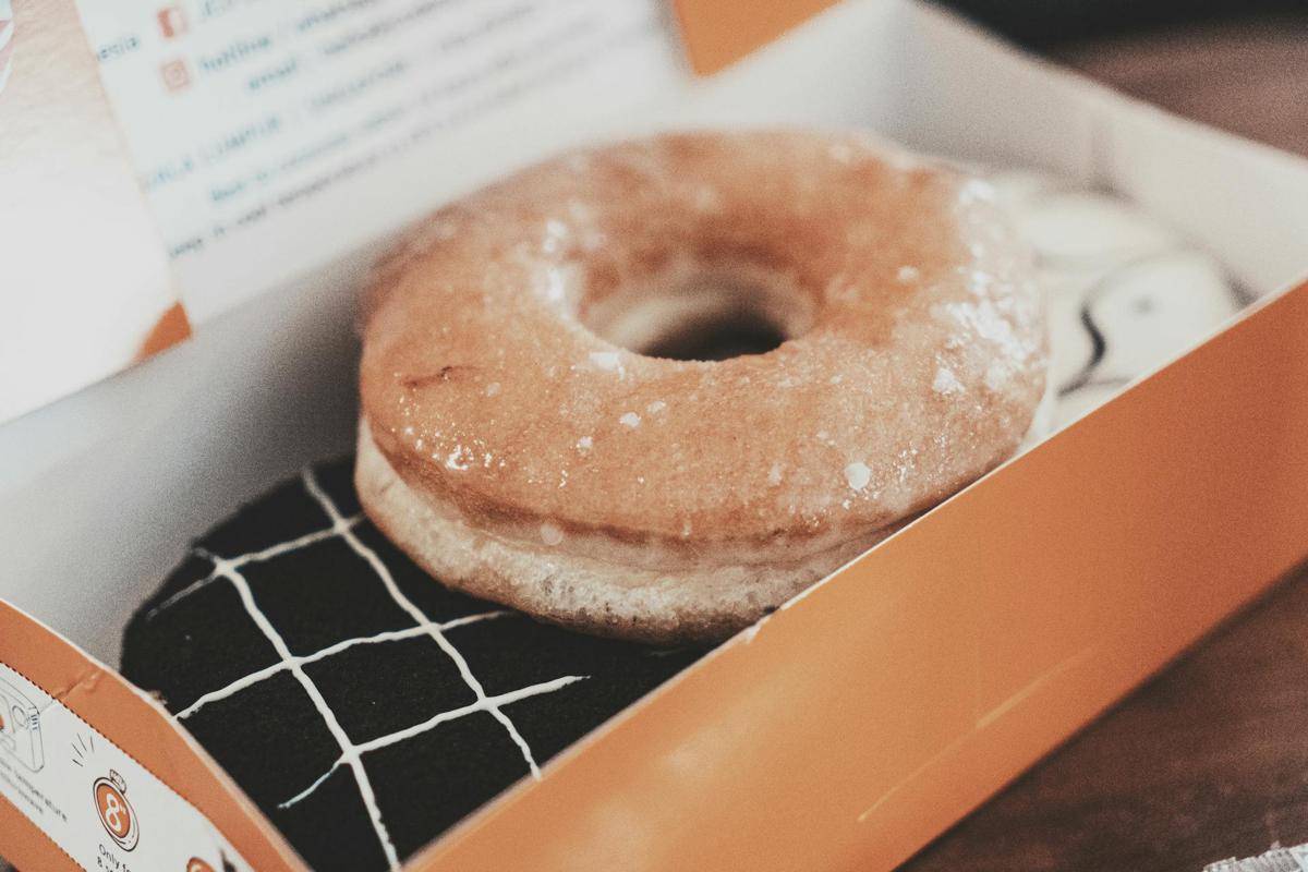 ilustrasi donat glazed (pexels.com/Reynaldo Yodia)
