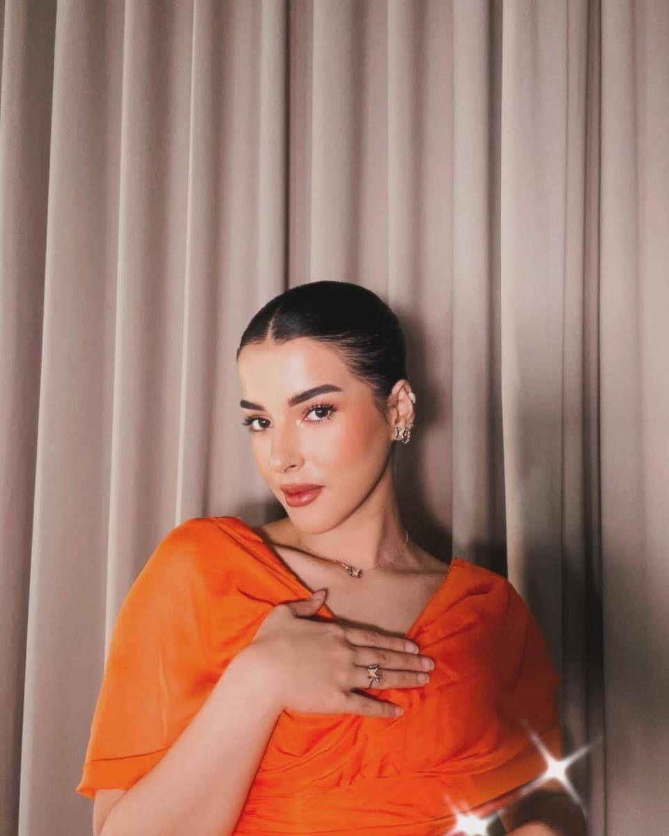 referensi makeup ke kantor ala Tasya Farasya (instagram.com/tasyafarasya)