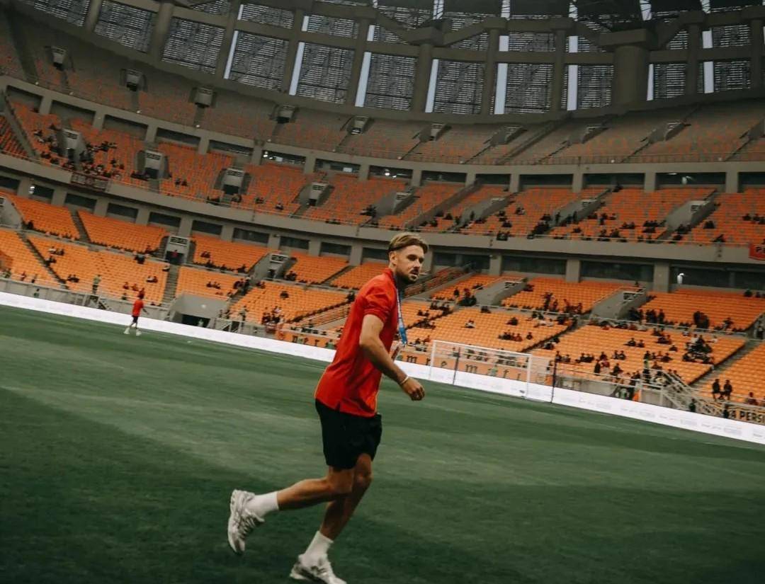 Thijmen Goppel saat sesi uji coba lapangan. (Instagram.com/baliunitedfc)
