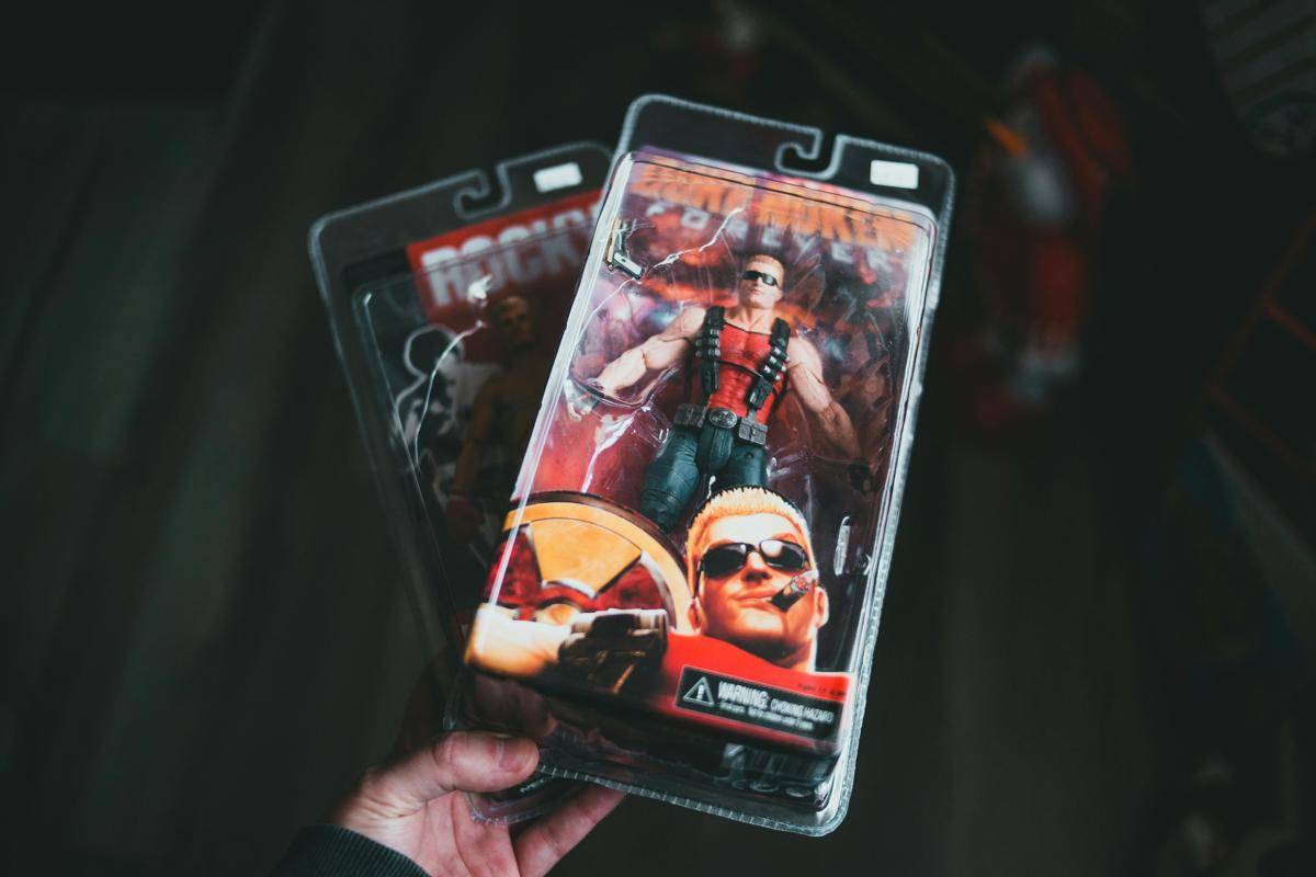ilustrasi action figure