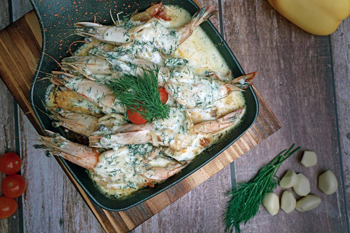 ilustrasi resep udang creamy bawang putih
