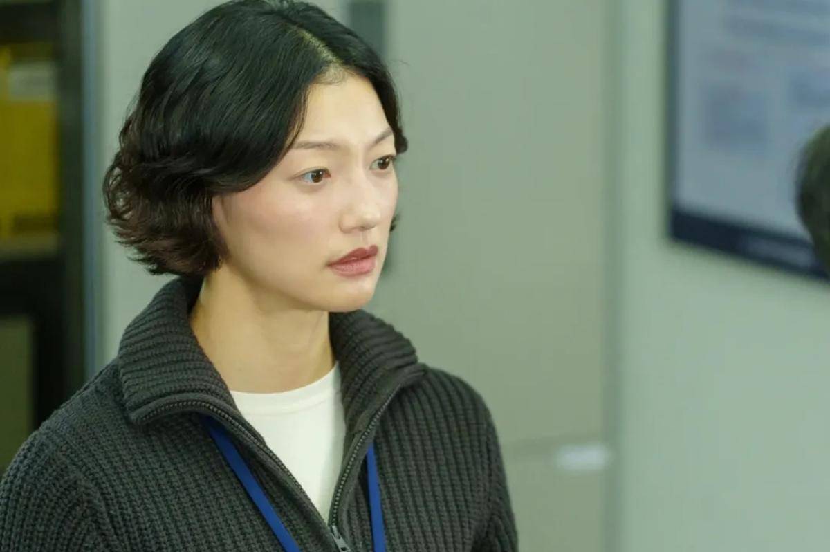Still cut Queen Mantis