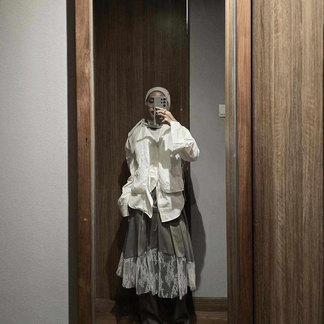 inspirasi OOTD nuansa putih ala Feby Putri (instagram.com/fbyputrinc)