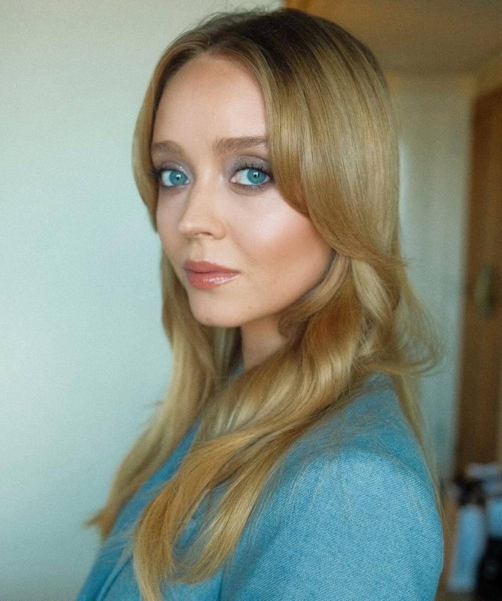 Inspirasi makeup ala Madeleine Arthur (instagram.com/madeleinearthur)