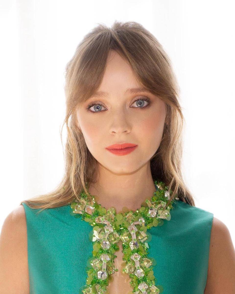 Inspirasi makeup ala Madeleine Arthur (instagram.com/madeleinearthur)