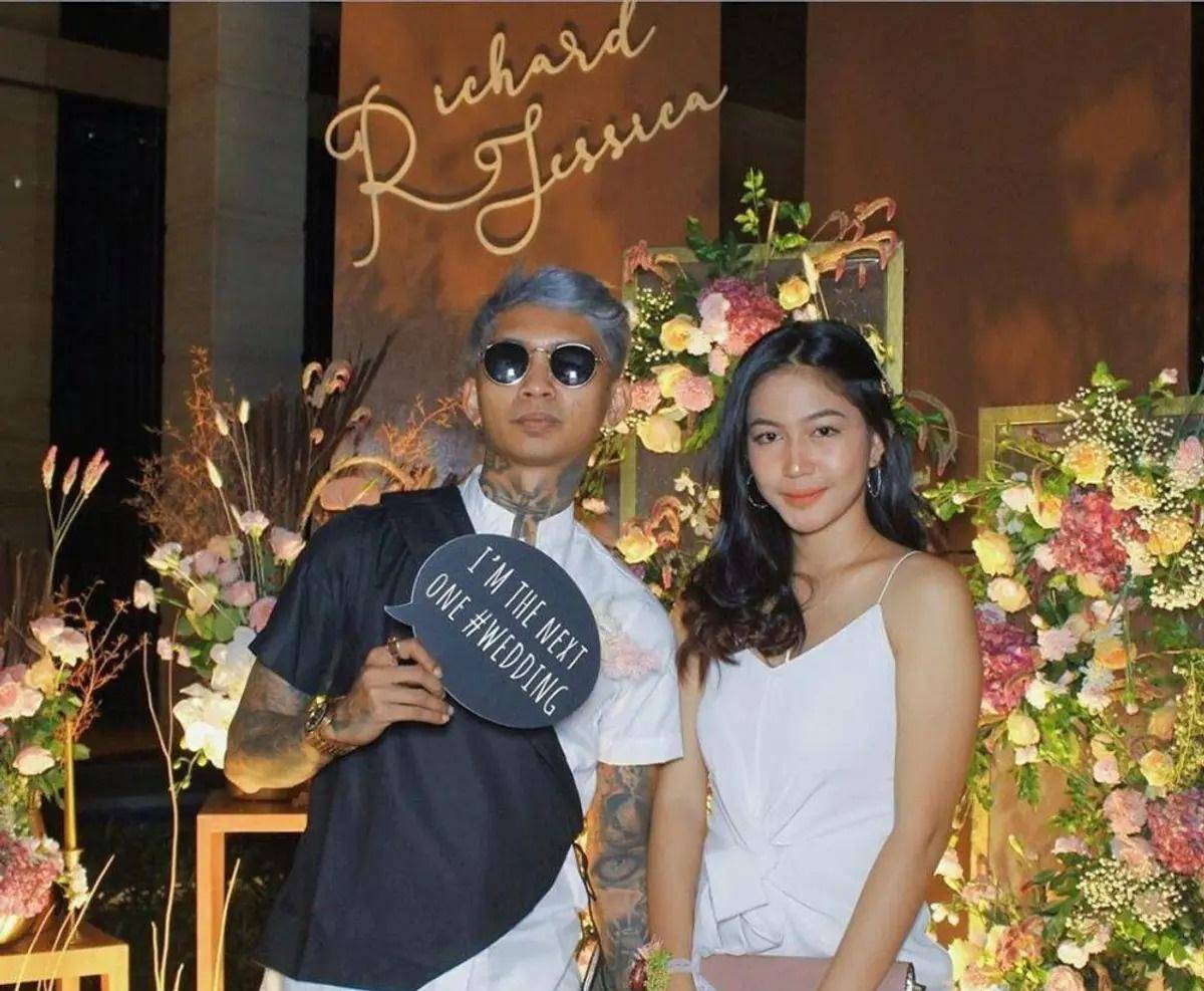 artis tiba-tiba gugat cerai pasangan