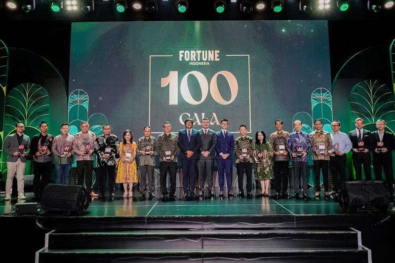 Foto 5_ Penerima Penghargaan FORTUNE Indonesia 100 di bidang Financials.jpg