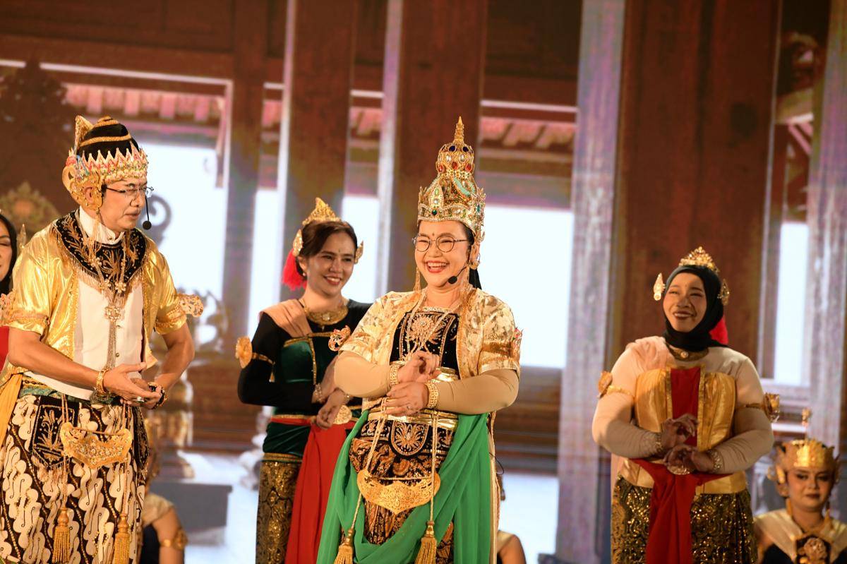 wayang orang, wayang orang on the street