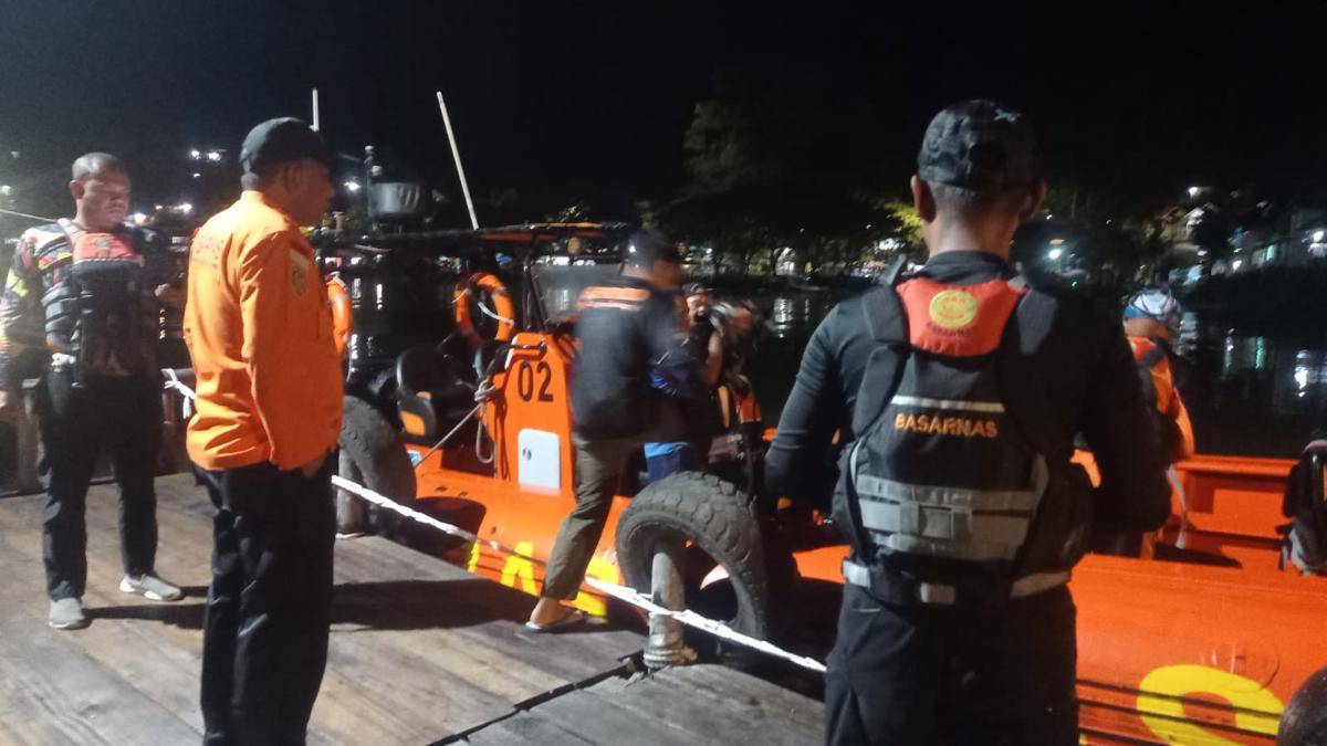 Tim Basarnas Bersiap melakukan pencarian