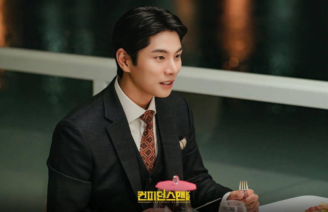 Cuplikan drama Korea Confidence Queen 