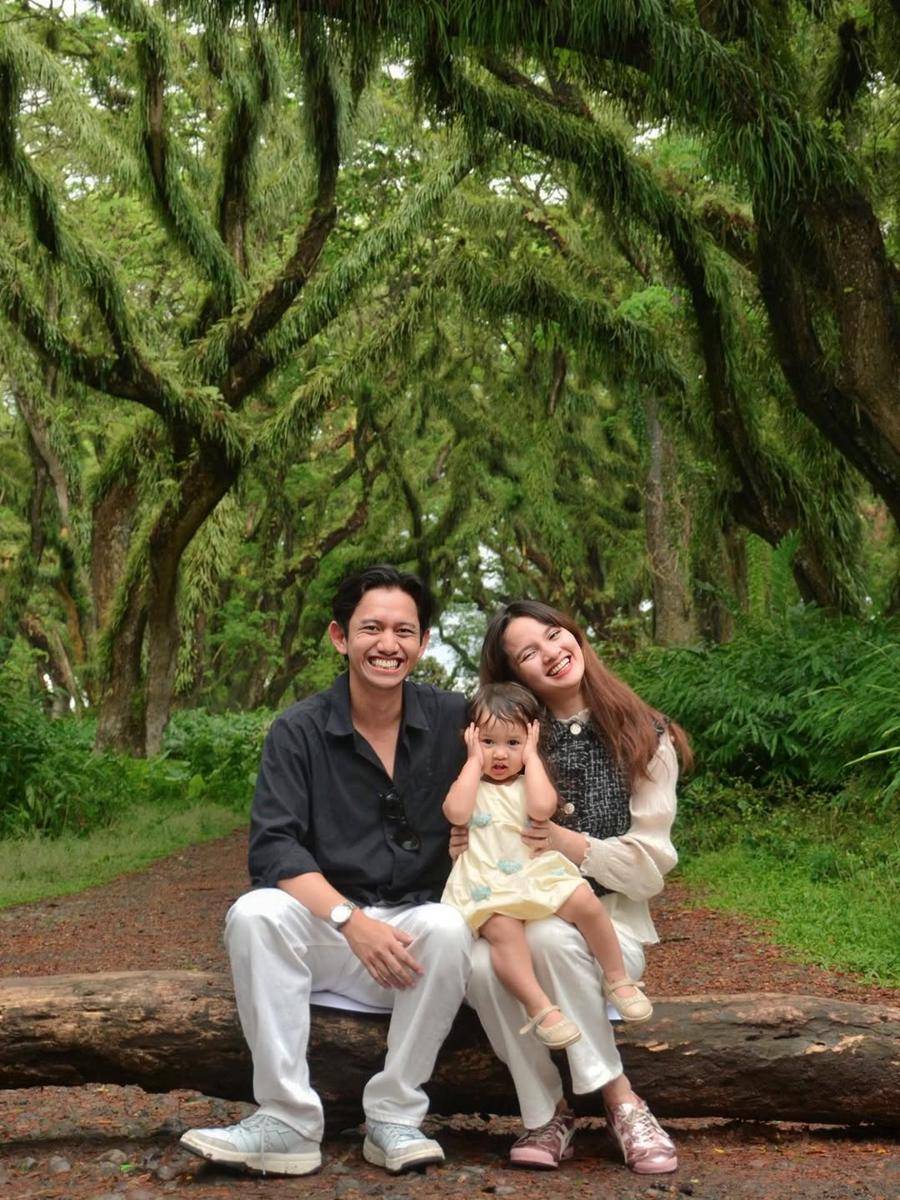 potret keluarga Sabrina Anggraini