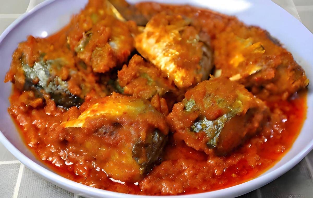 Tumis tongkol bumbu pedas 
