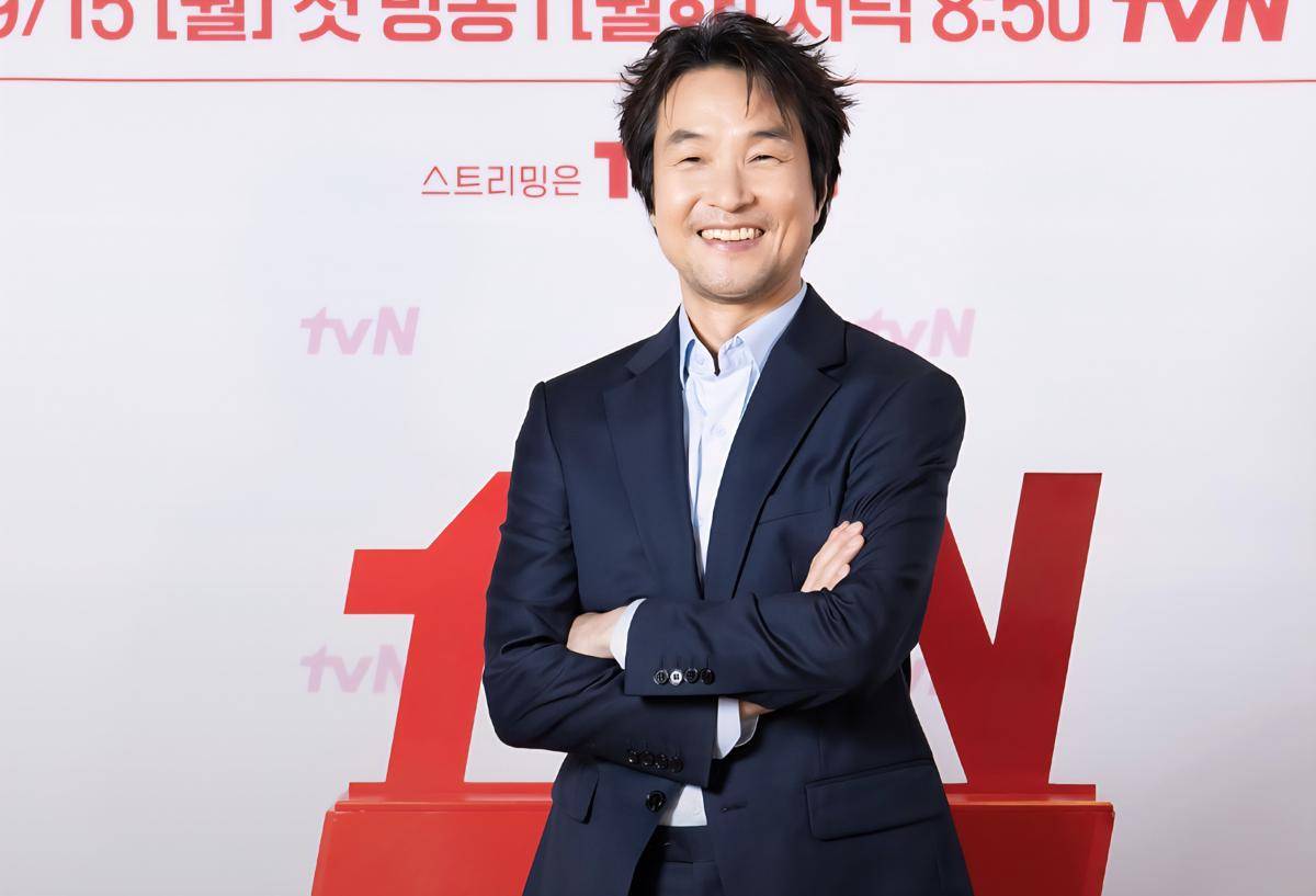 Han Suk Kyu di Presscon drama Shin's Project (Instagram.com/tvn_drama)