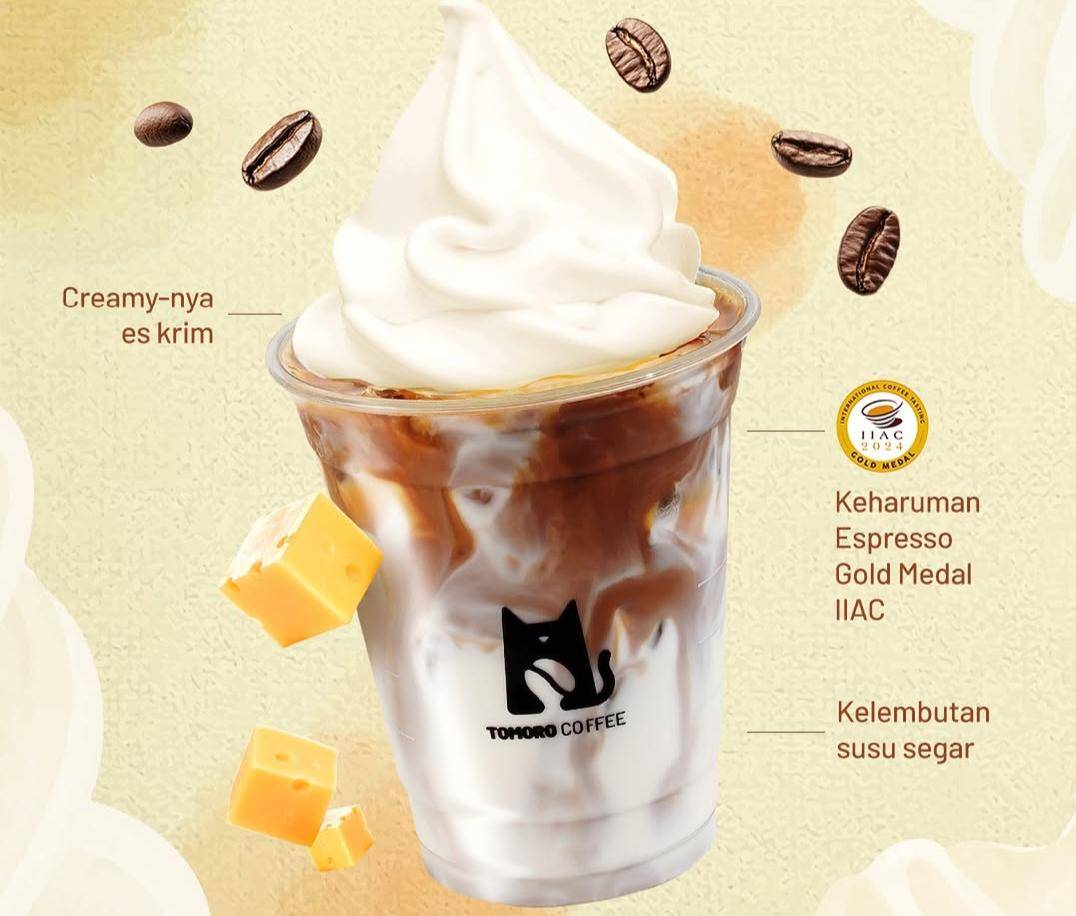 cheese latte float dari Tomoro Coffee