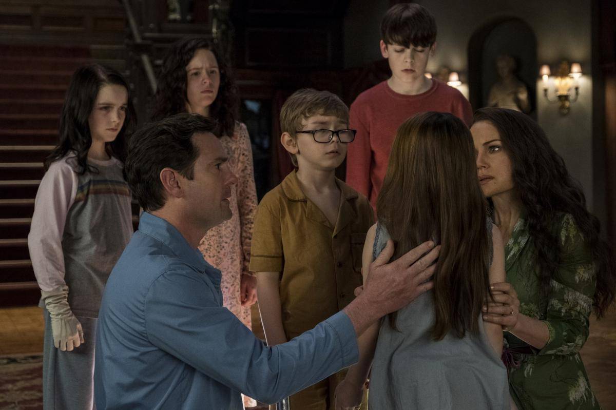adegan dalam serial The Haunting of Hill House