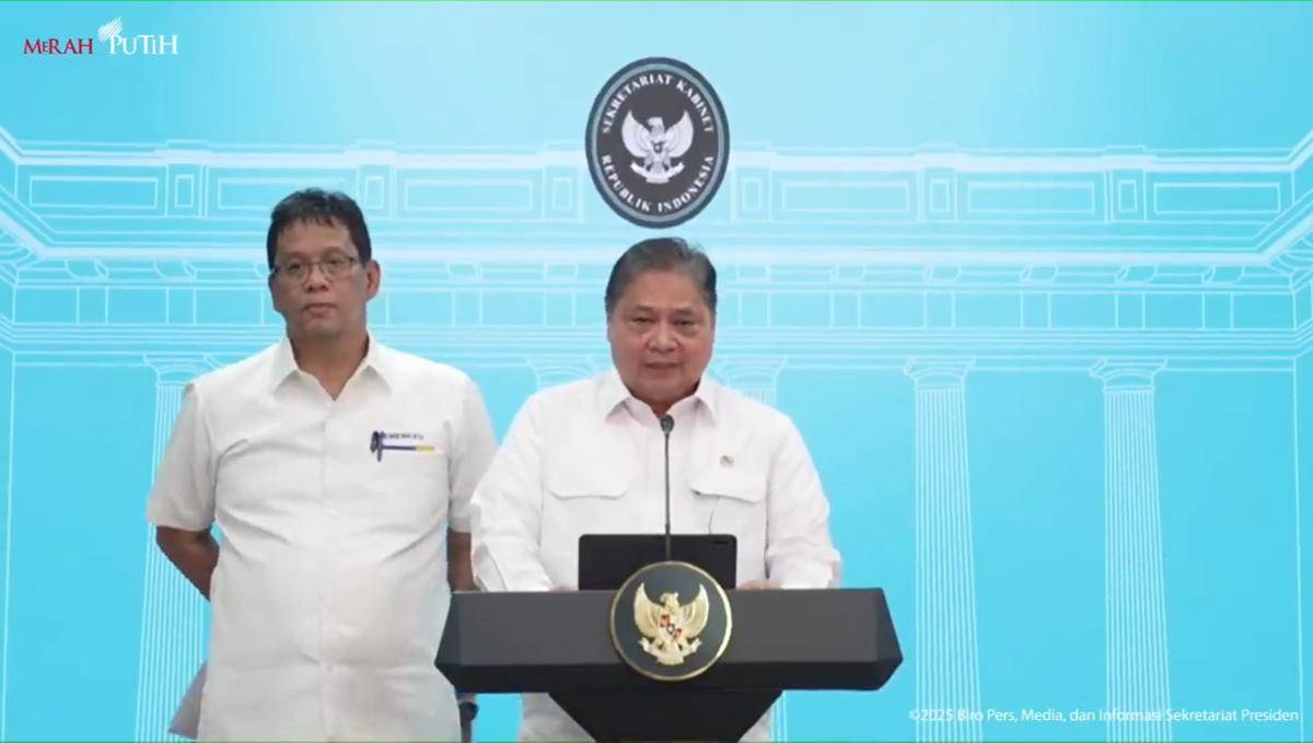 Keterangan Pers Menko Perekonomian Airlangga Hartanto bersama Menteri Keuangan Purbaya Yudhi Sadewa. (Source: BPMI Setpres)