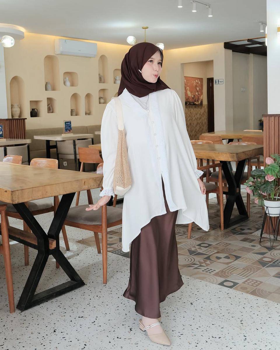 Siska Amera (instagram.com/siskaamera)