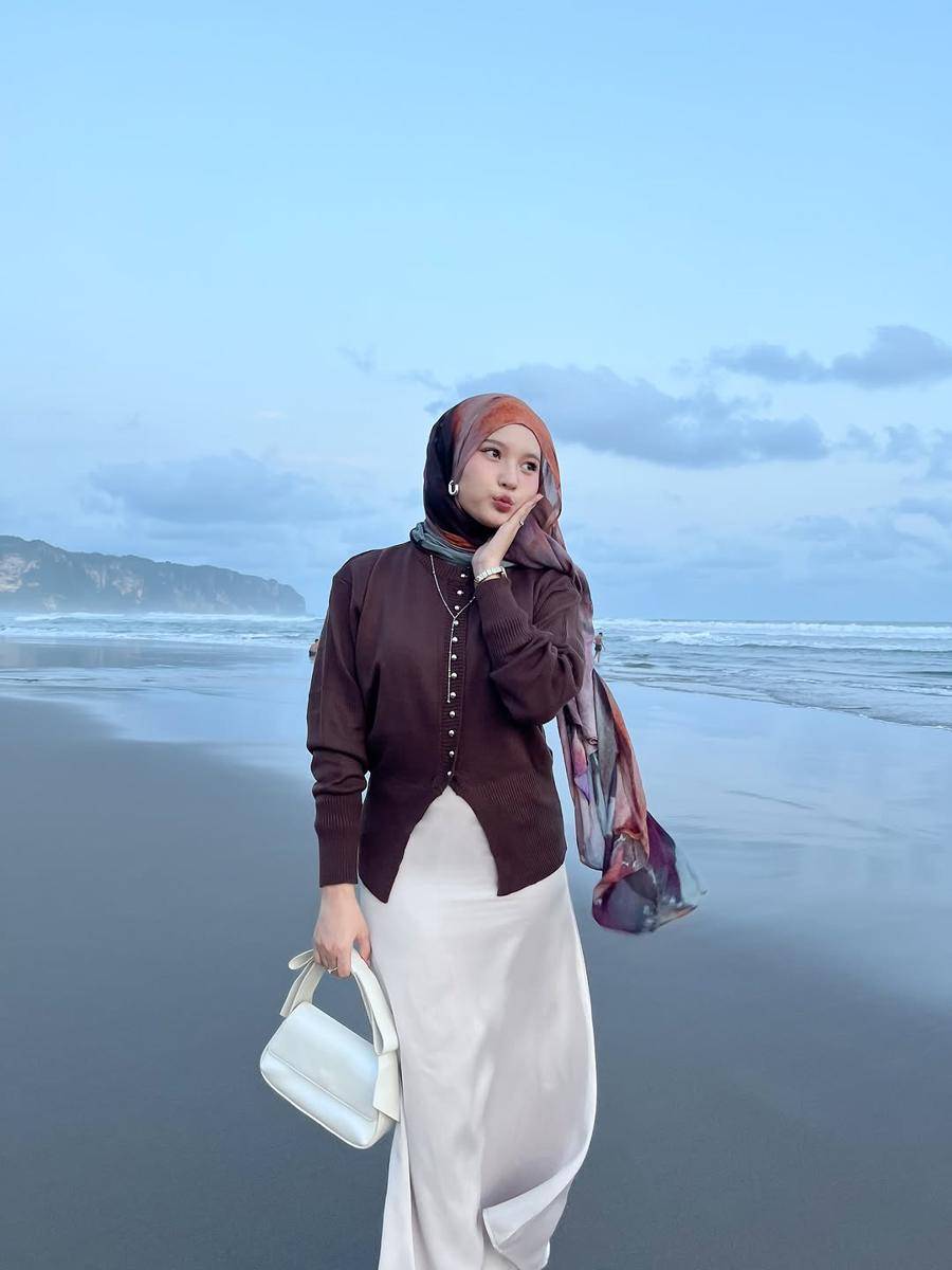 Siska Amera (instagram.com/siskaamera)