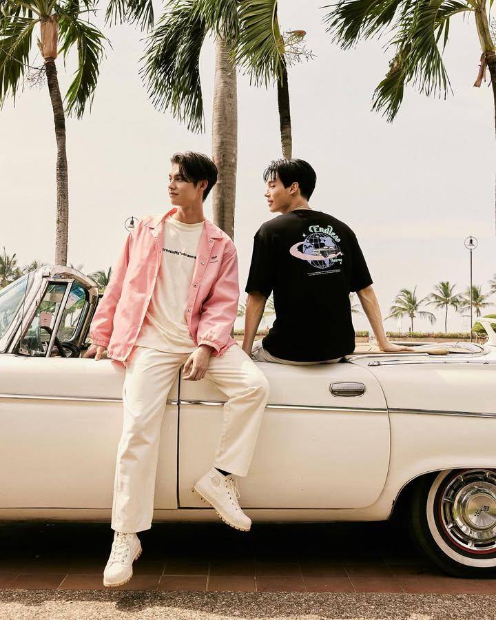 styling white pants ala Bright Vachirawit (instagram.com/bbrightvc)