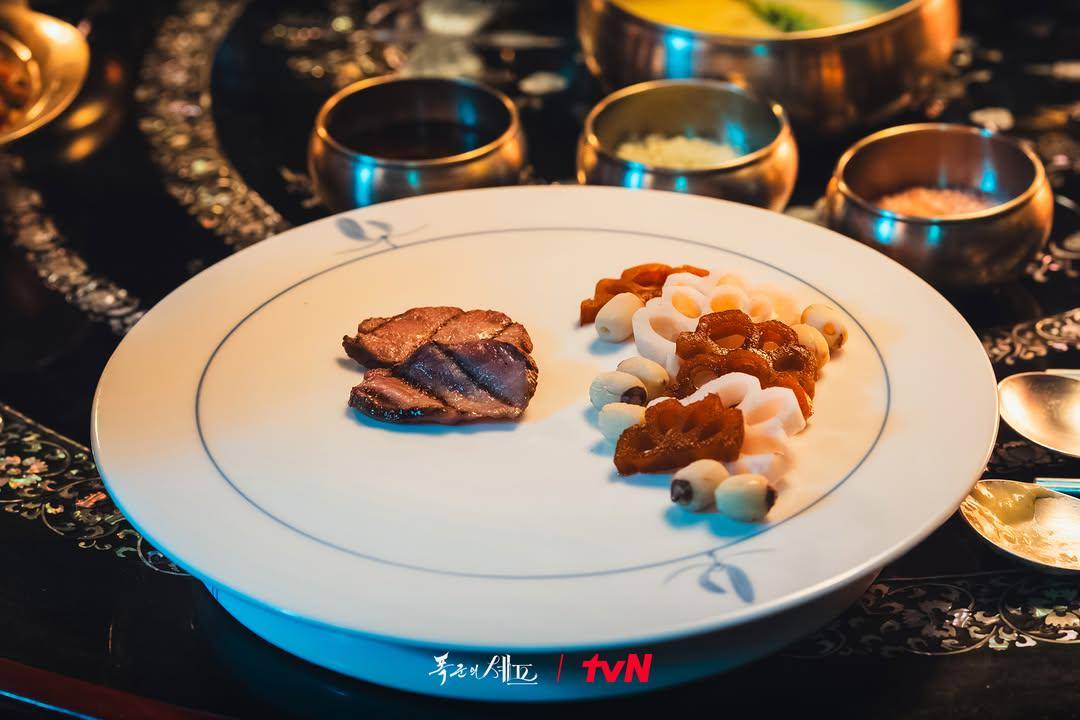 still cut drama Korea Bon Appétit, Your Majesty 