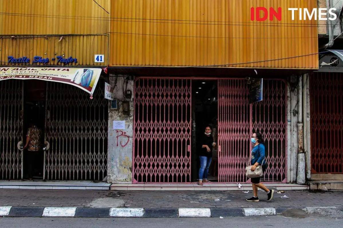 Kawasan pertokoan di Pajak Ikan Lama Medan saat masa pandemik COVID-19 (IDN Times/Prayugo Utomo)