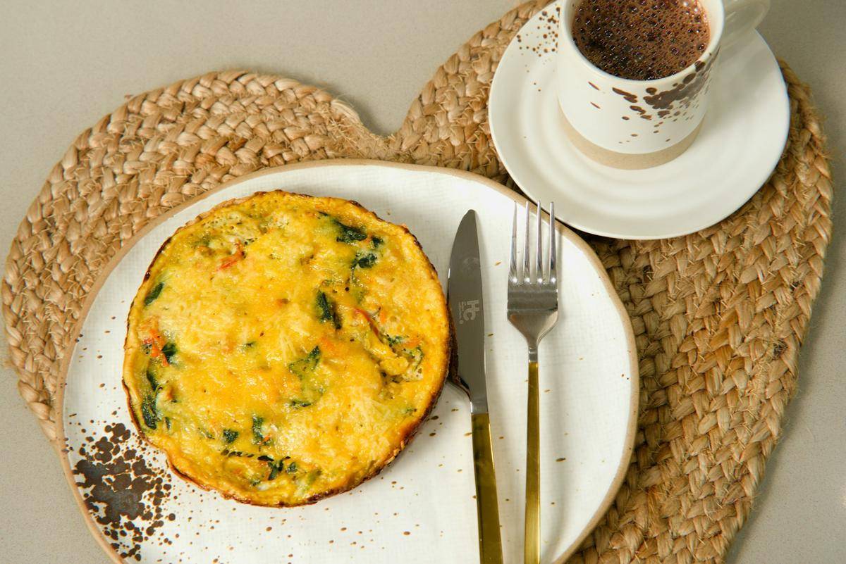 ilustrasi spinach mozzarella frittata (unsplash.com/nrd)