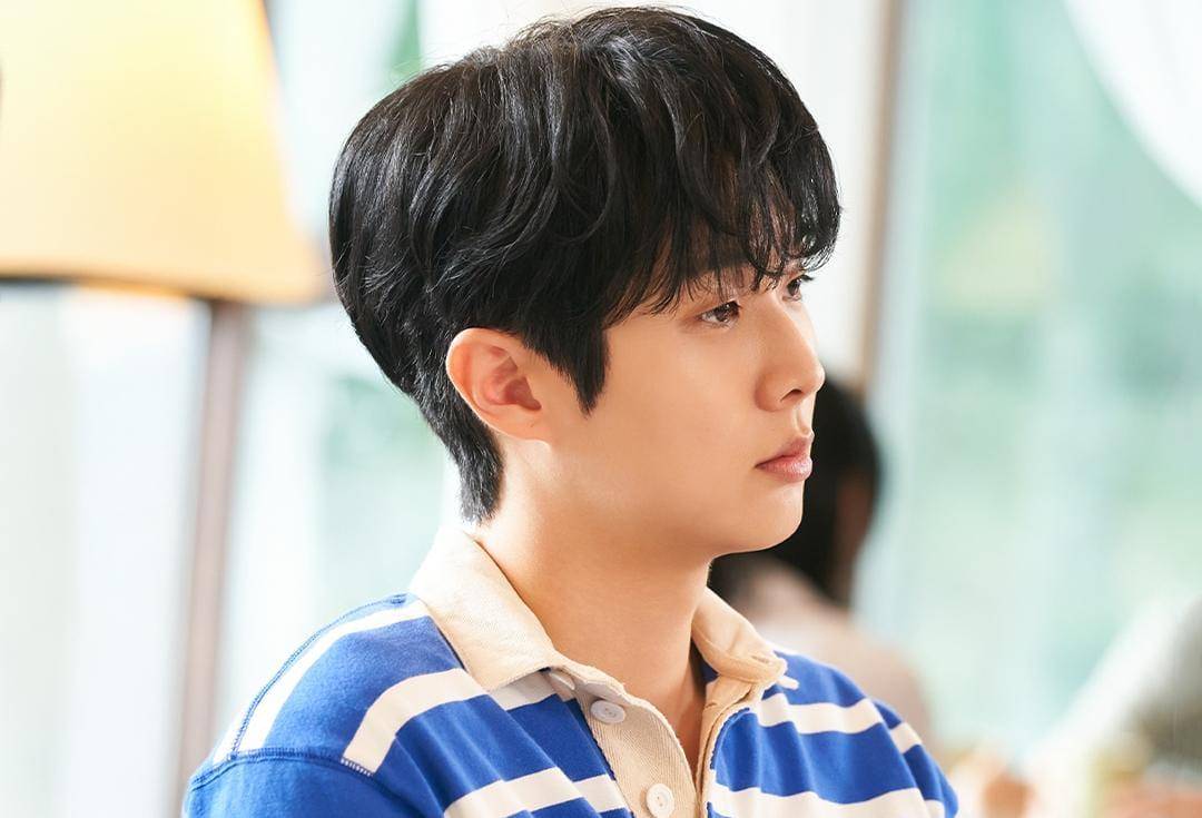 Choi Woo Shik di drama Would You Marry Me? (instagram.com/sbsdrama.official)