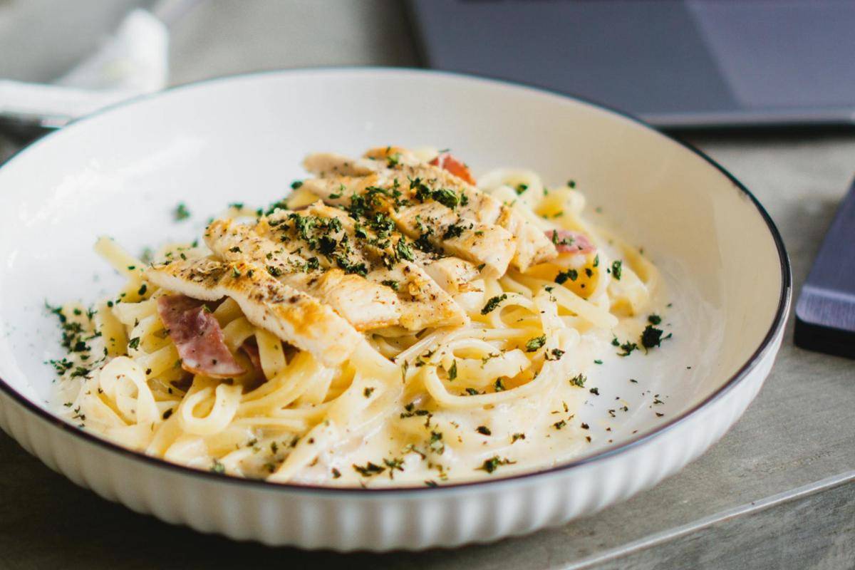 ilustrasi resep creamy lemon pasta