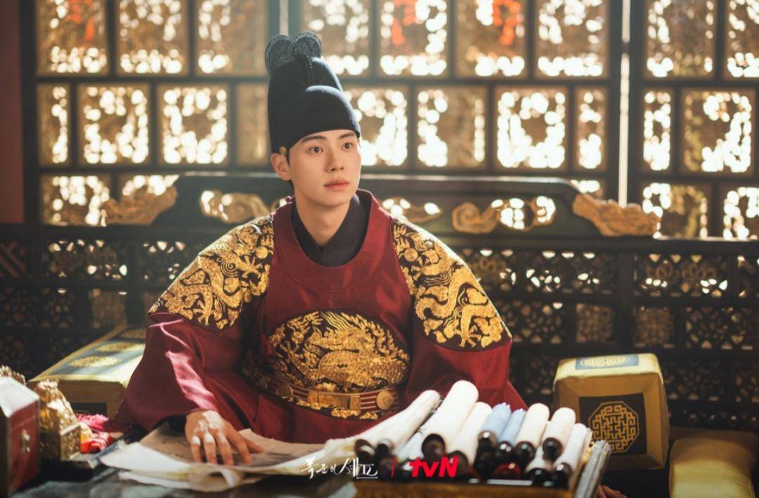 Cuplikan drakor Bon Appétit, Your Majesty (doktvN/Bon Appétit, Your Majesty)