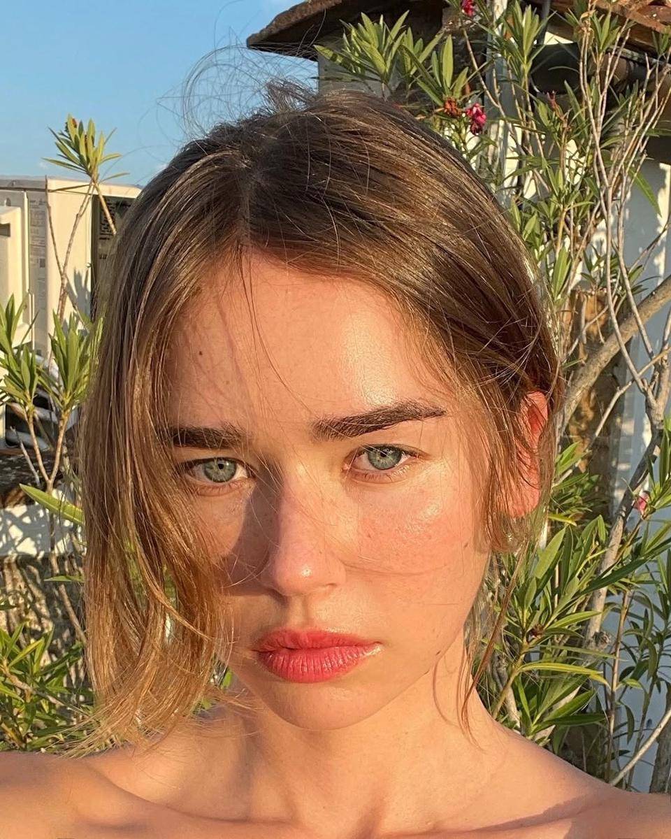 Ide makeup ala Gabriella Brooks (instagram.com/gabriella_brooks)