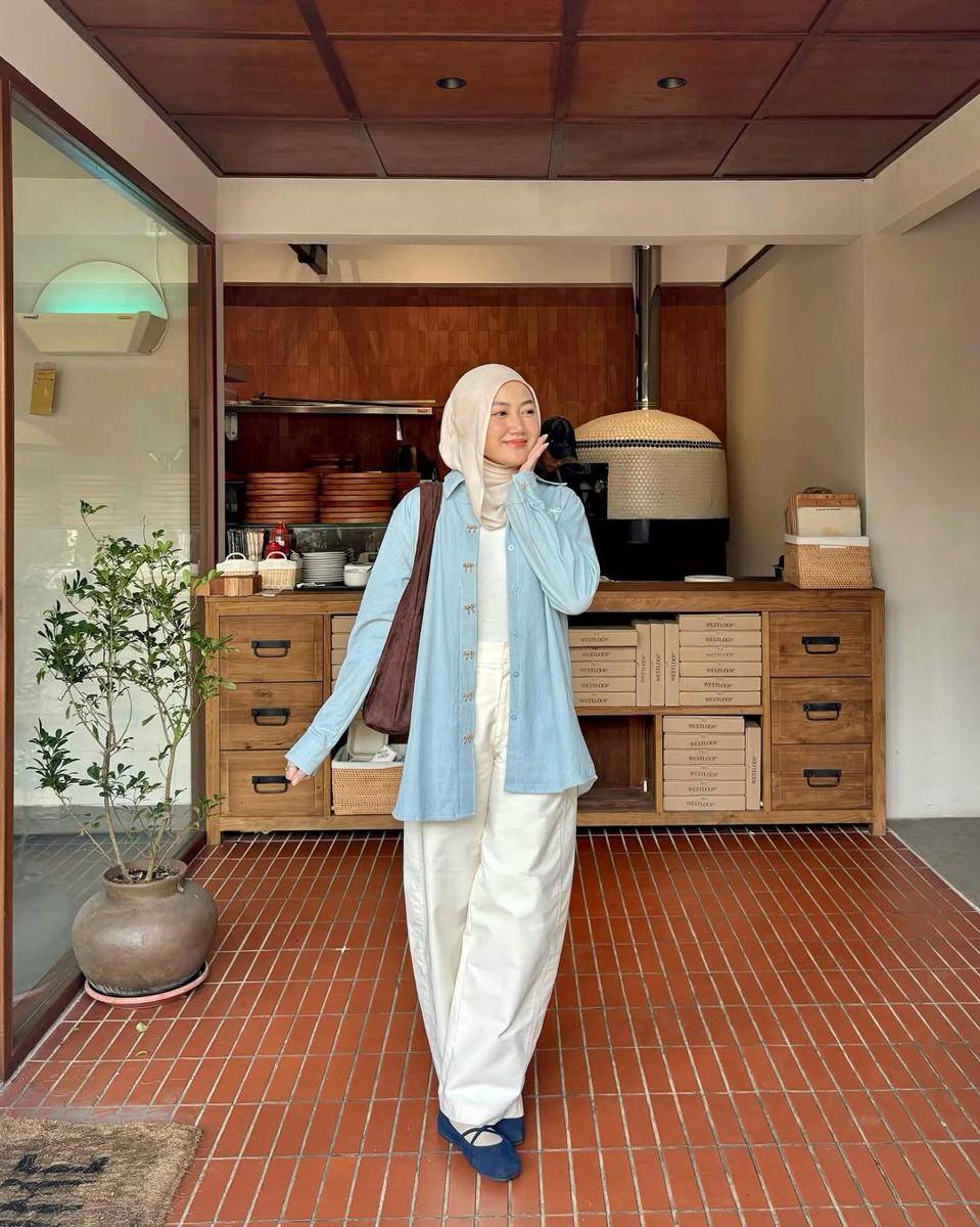 inspirasi OOTD liburan ala Adinda Valda