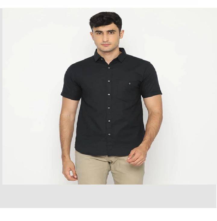 Code Male Brave Kemeja Pria Basic Lengan Pendek Dark Hitam Slimfit (shopee.co.id/Code Male Official Shop)
