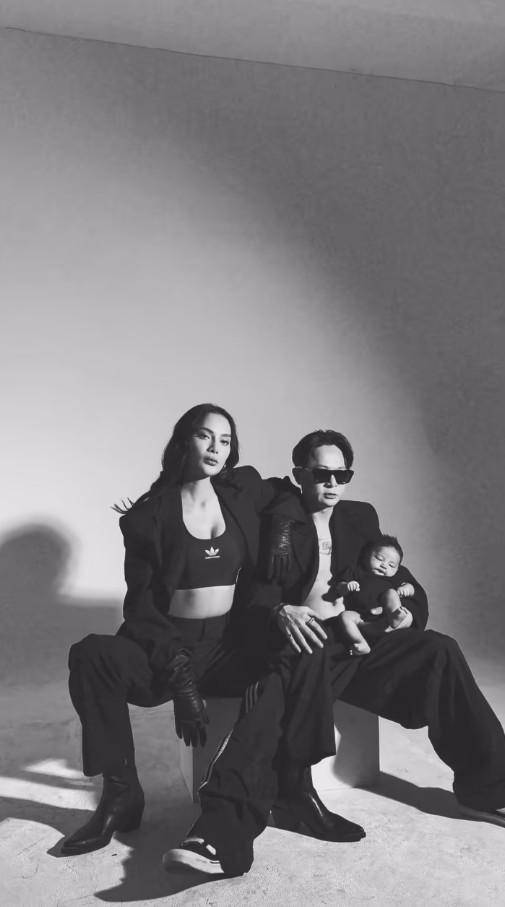 Potret Erika Carlina bareng DJ Bravy dan Baby Andrew