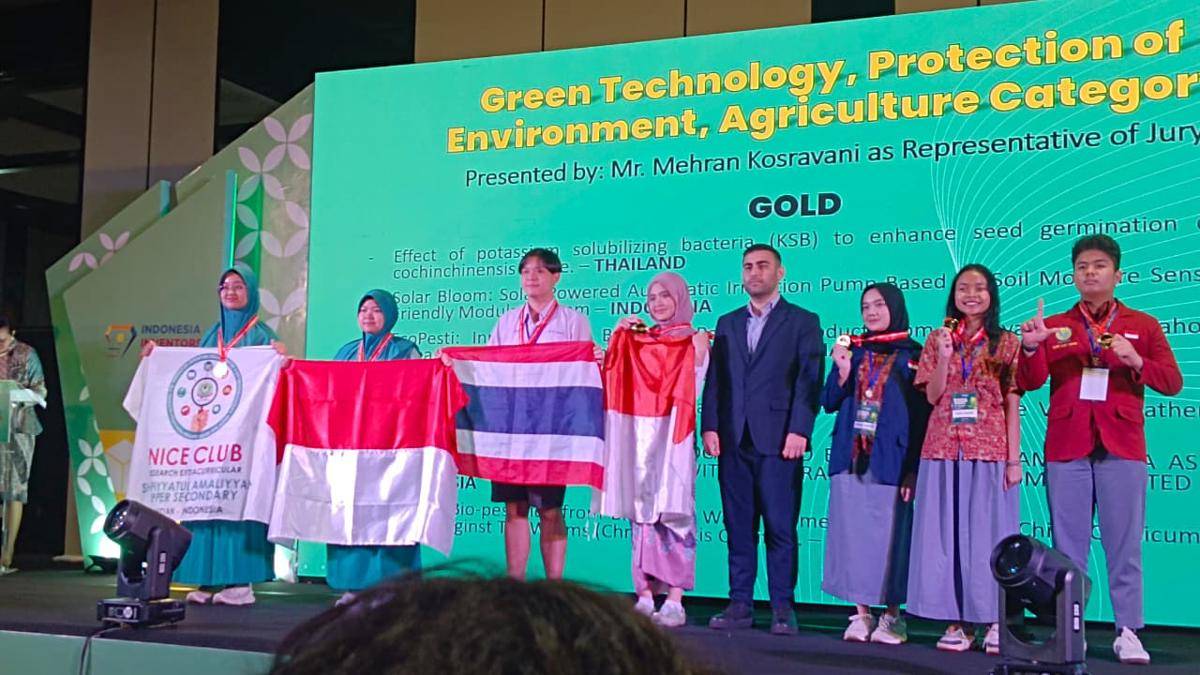 Siswa SMA YPSA bersaing dengan wakil negara lain di ajang Indonesia Investor Day 2025 (dok.YPSA) 
