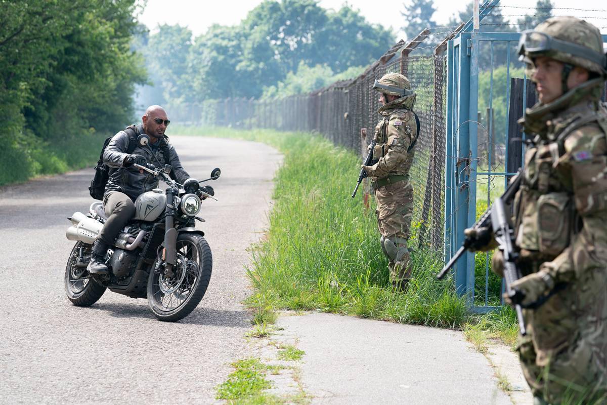 Cuplikan adegan film Afterburn