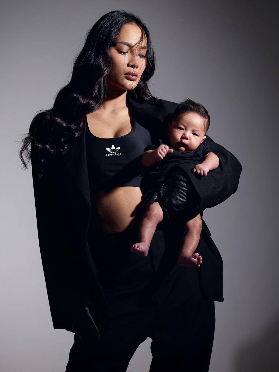 Potret Erika Carlina bareng DJ Bravy dan Baby Andrew