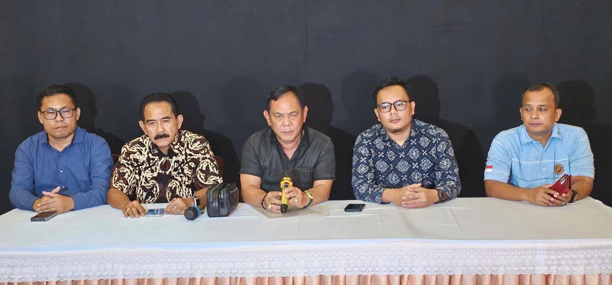 Tim Kuasa Hukum Bambang Rudijanto Tanoesoedibjo