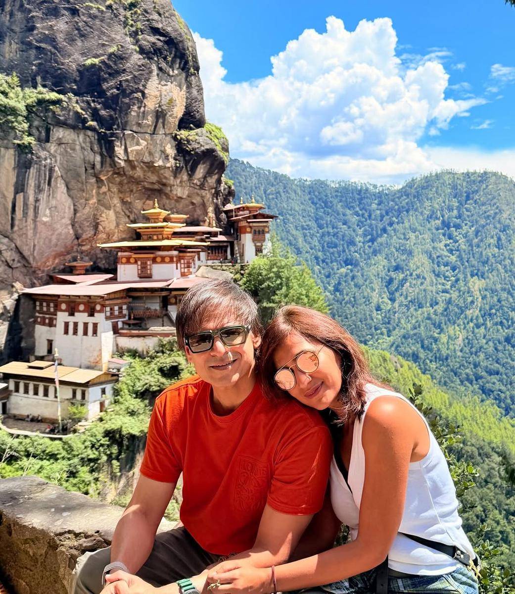 Vivek Oberoi dan istri