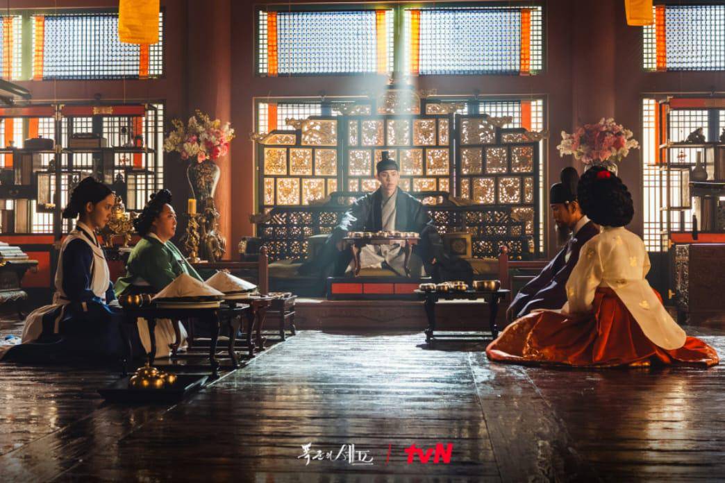 cuplikan KDrama Bon Appétit, Your Majesty (dok.tvN/Bon Appétit, Your Majesty)