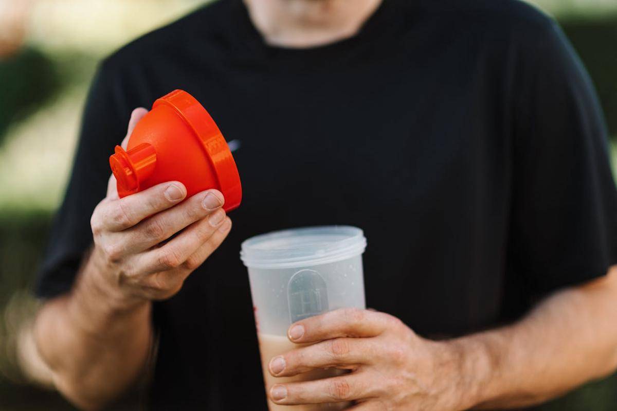 ilustrasi tumbler plastik 