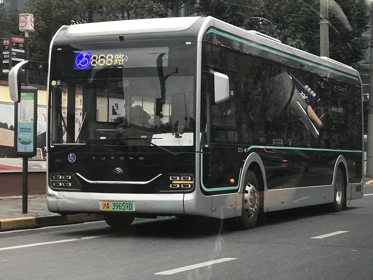 ilustrasi bus di Shanghai 