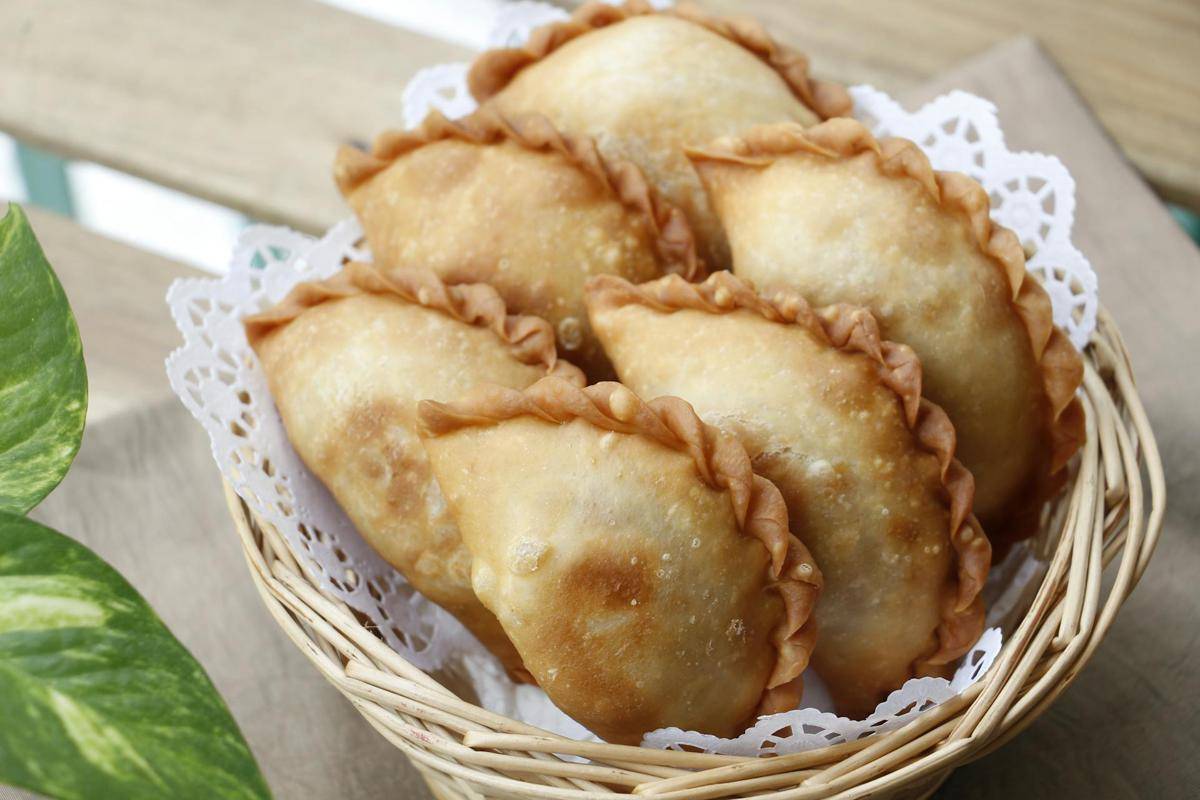 ilustrasi curry puff
