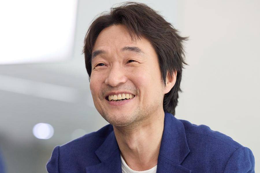 Shin (Han Suk Kyu) di Shin's Project (instagram.com/tvn_drama)