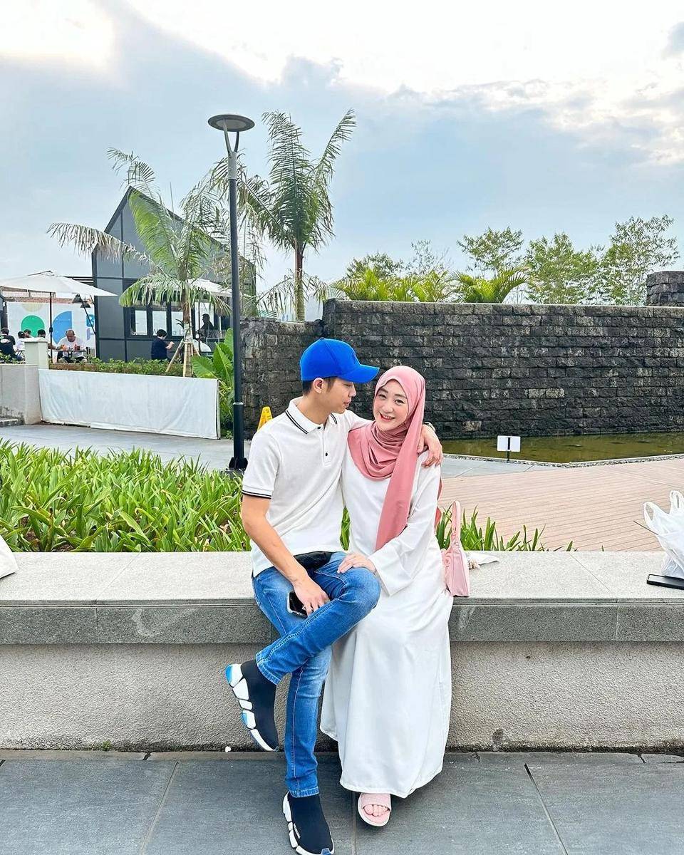 Larissa Chou dan Ikram Rosadi