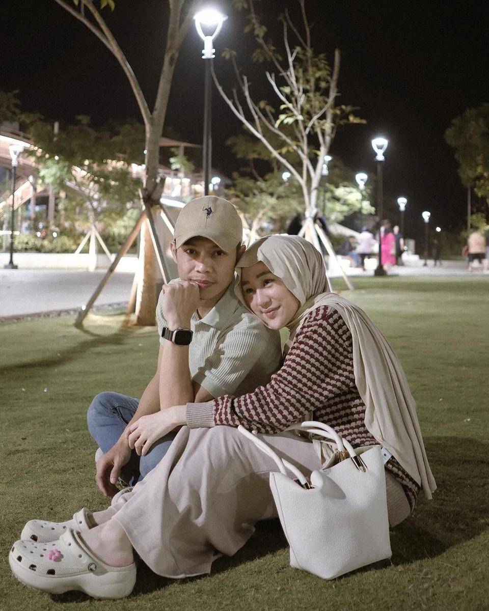Larissa Chou dan Ikram Rosadi