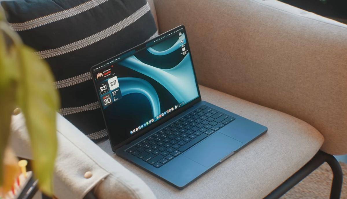 potret Apple MacBook Pro 14" (M2 Pro, 2023)