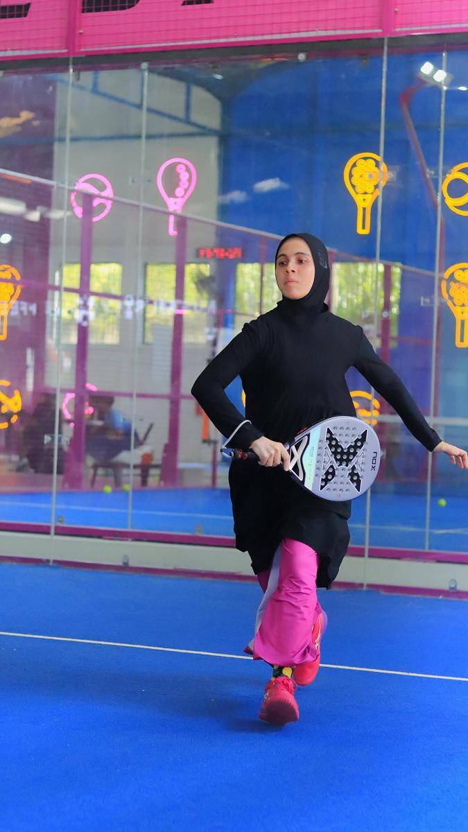 Nycta Gina main padel