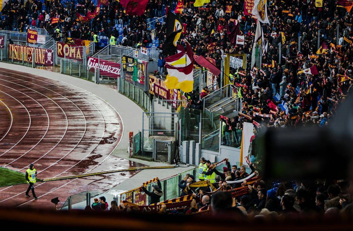ilustrasi stadion di Roma